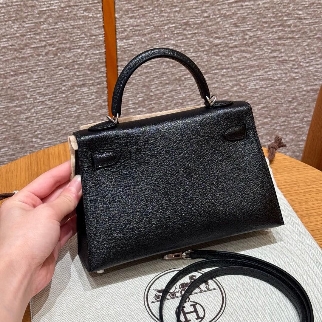 Hermès  Mini Kelly2 Size19 noir chèvre