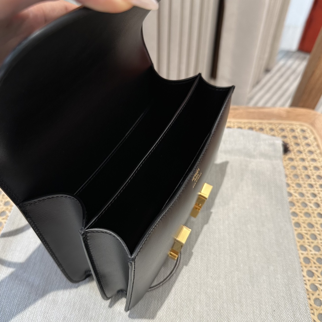 Hermès Constance 19  Noir Box