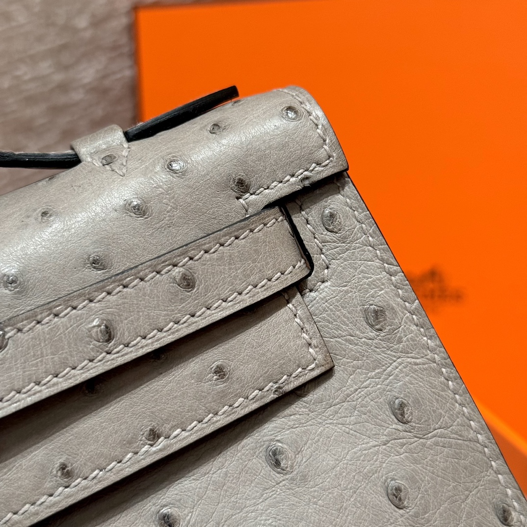 Hermès  Kelly Pochette 1 Gris tourterlle KK ostrich imported