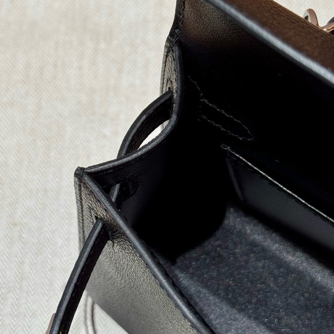 Hermès  Mini Kelly2 Size19 noir chèvre
