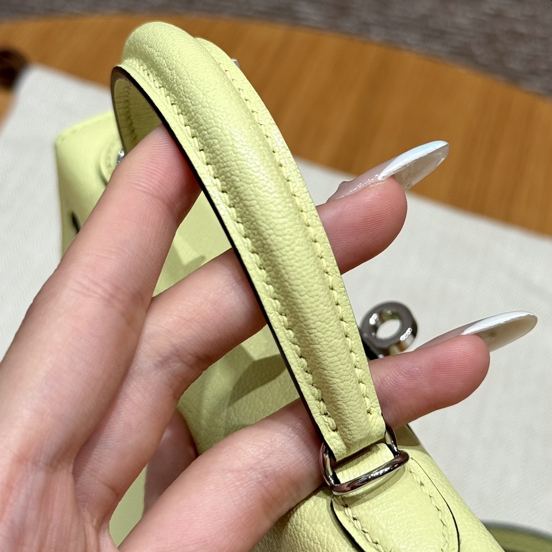 Hermès  Mini Kelly2 Size19 Jaune Bourgeon chèvre