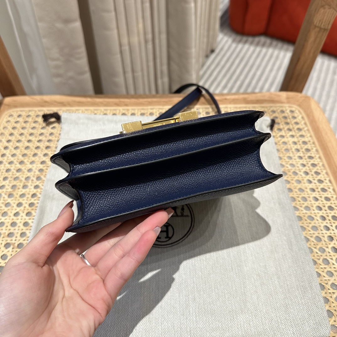 Hermès Constance 19 Blue saphir epsom