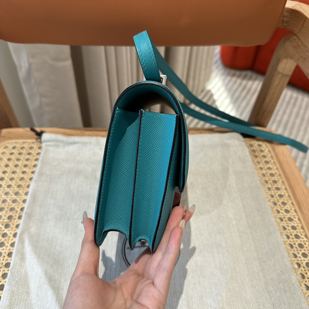 Hermès Constance 19 Jade Epsom