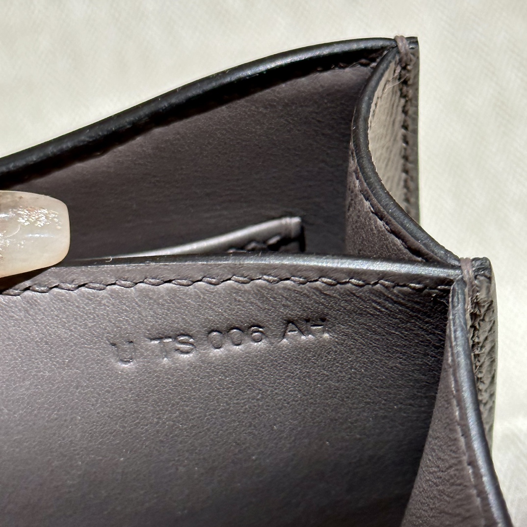 Hermès Constance 19  Etain Epsom