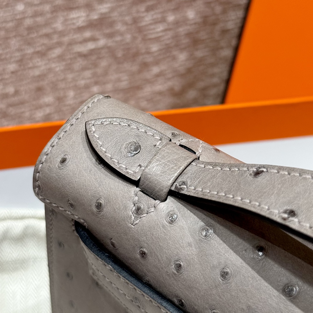 Hermès  Kelly Pochette 1 Gris tourterlle KK ostrich imported