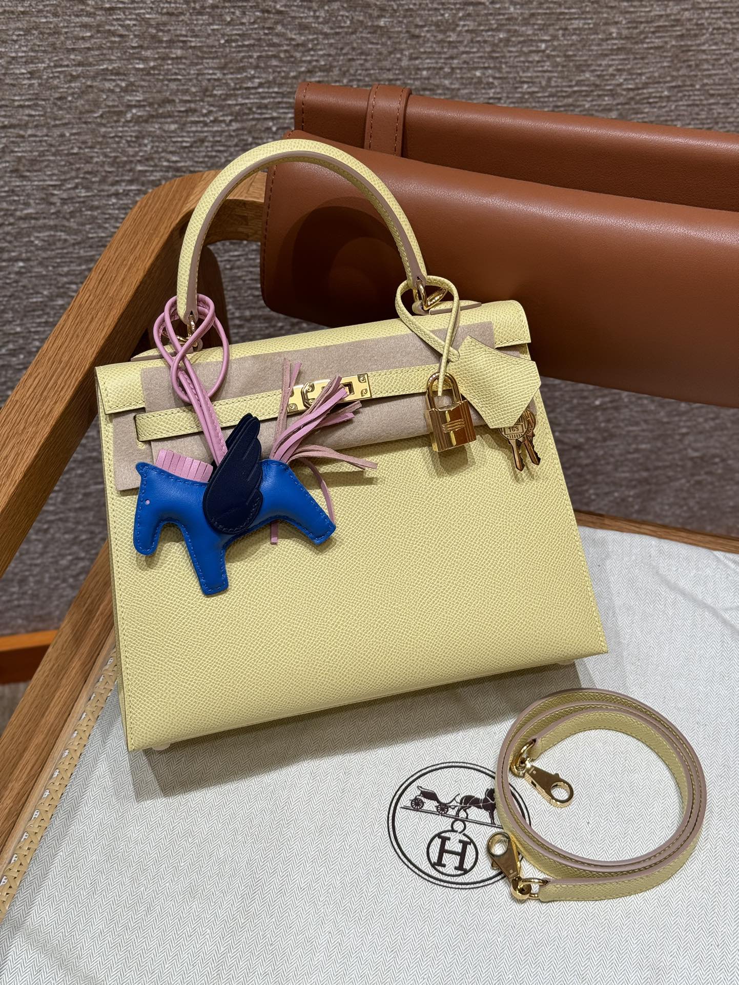 Hermès  Kelly 25 Jaune Poussin eposm