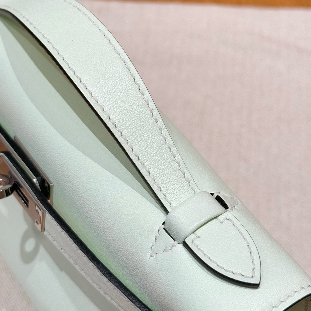 Hermès  Kelly Pochette 1  Vert Fizz Swift