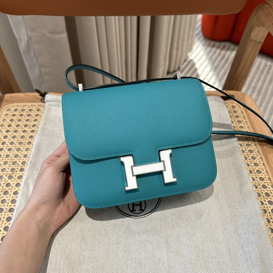 Hermès Constance 19 Jade Epsom