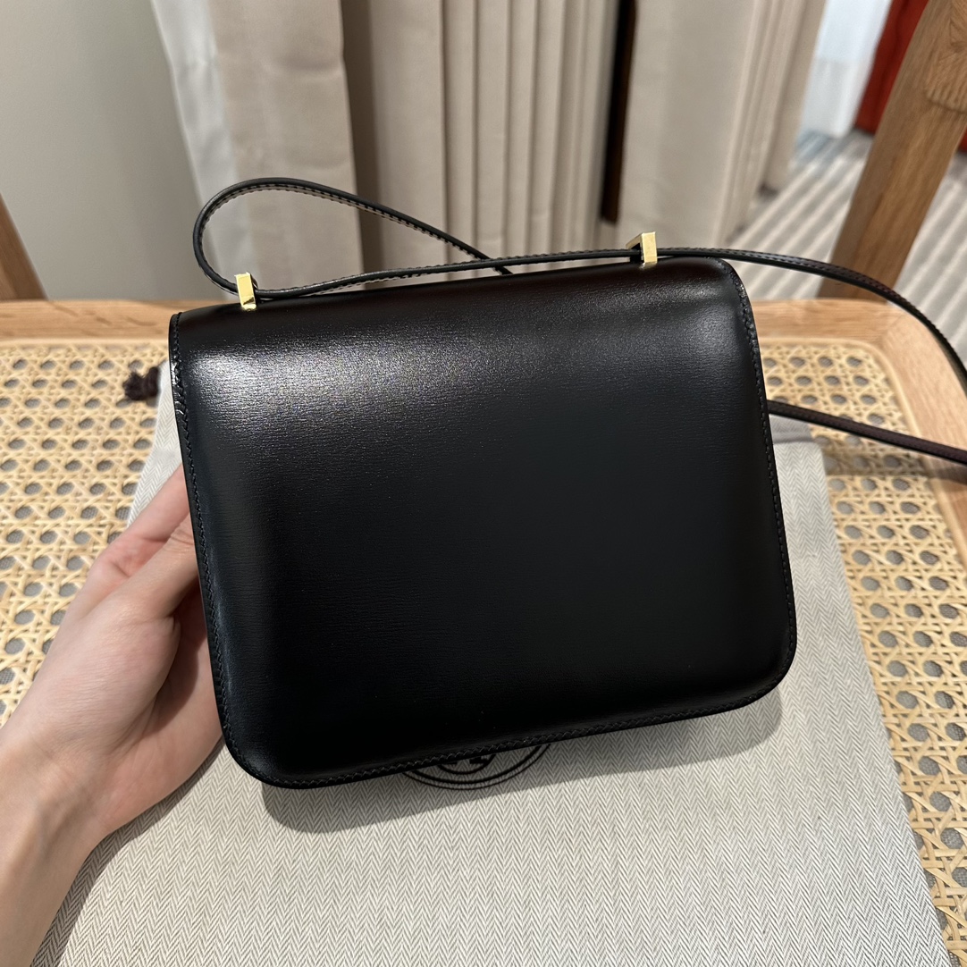 Hermès Constance 19  Noir Box