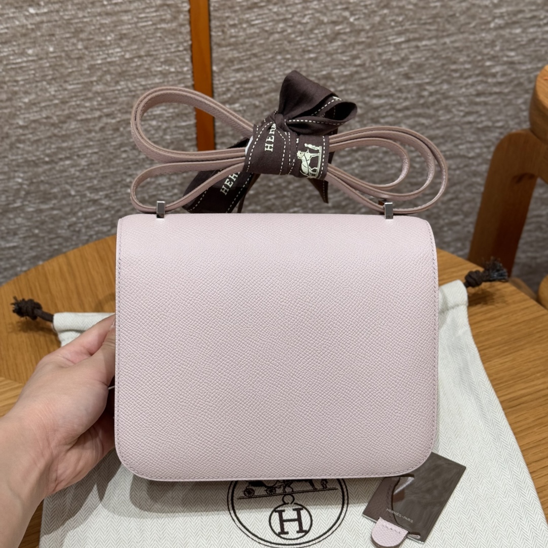 Hermès Constance 19 Mauve pale  Chèvre Mirror