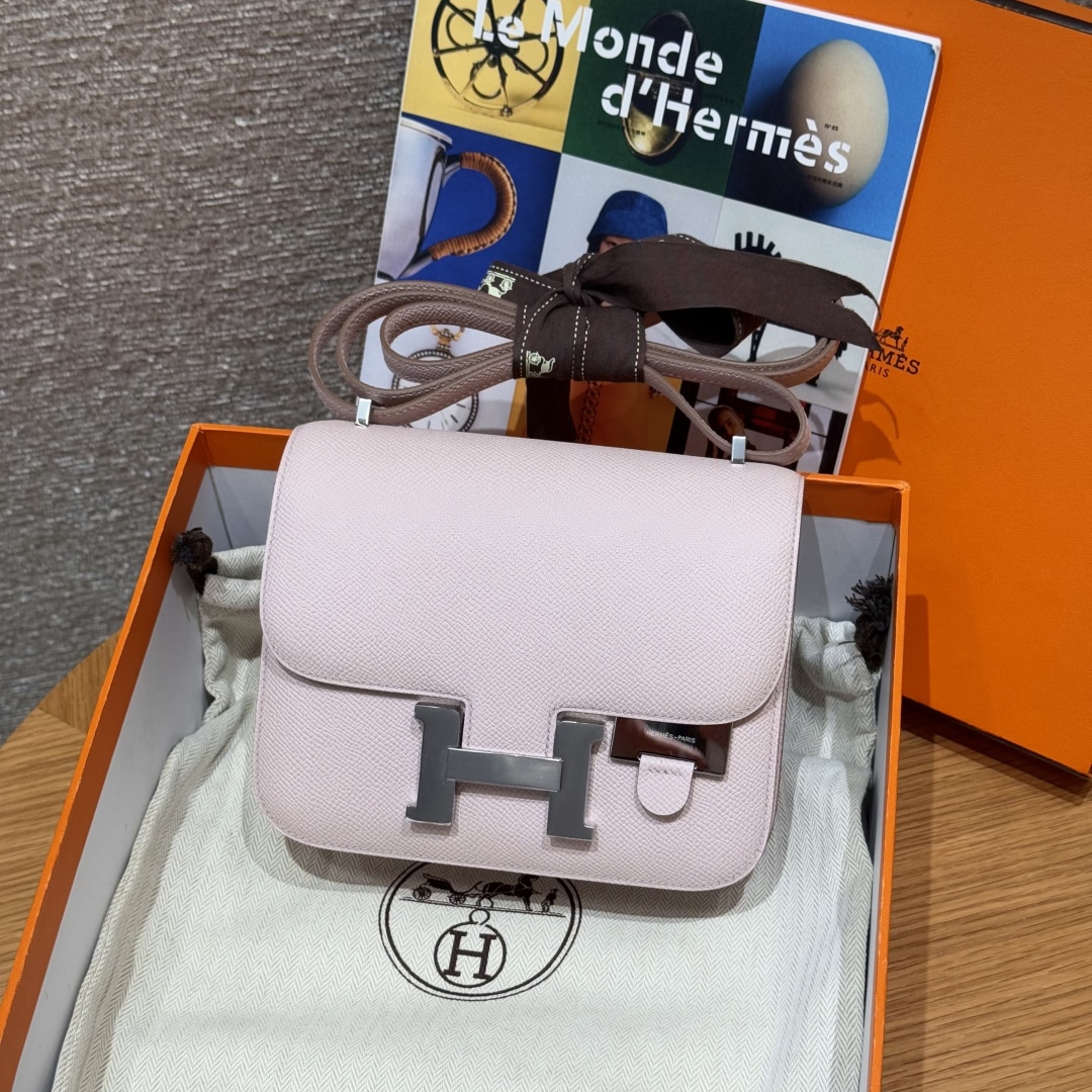 Hermès Constance 19 Mauve pale  Chèvre Mirror