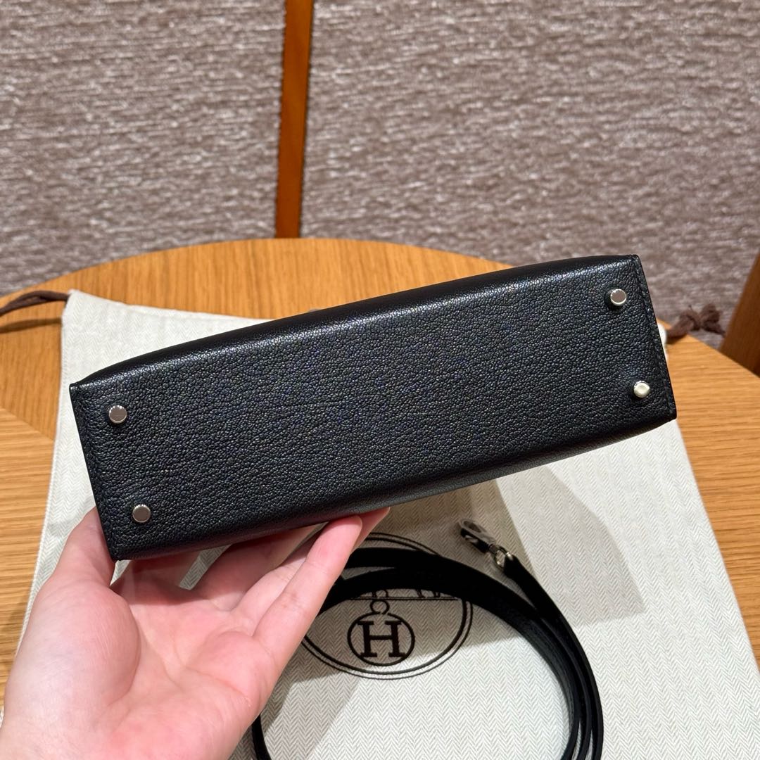 Hermès  Mini Kelly2 Size19 noir chèvre