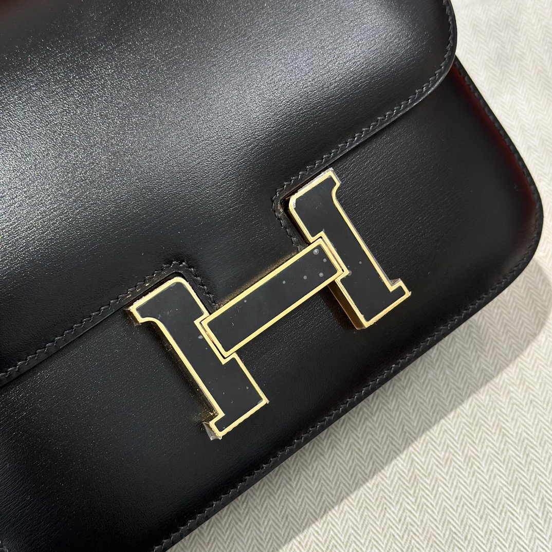 Hermès Constance 19  Noir Box