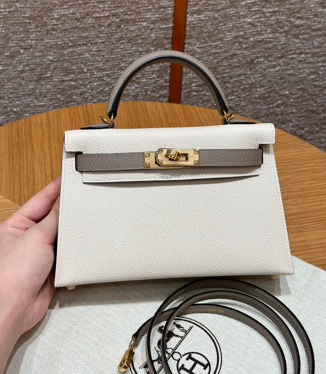 Hermès  Mini Kelly2 Size19 Craie and Girs Asphalted Epsom