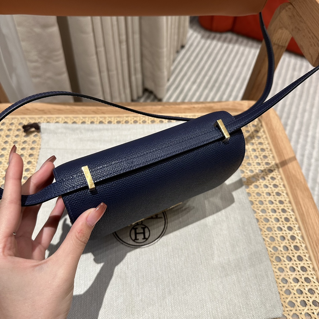 Hermès Constance 19 Blue saphir epsom