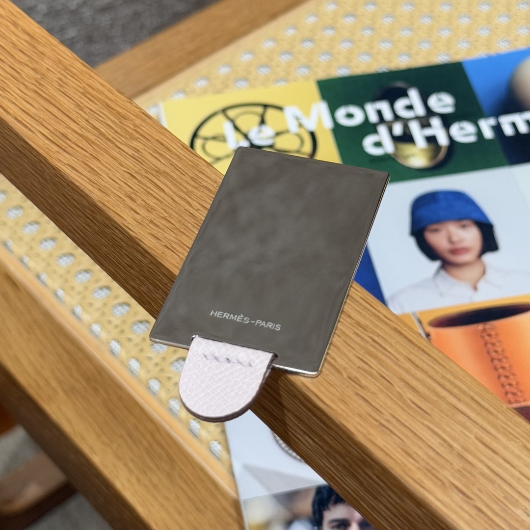 Hermès Constance 19 Mauve pale  Chèvre Mirror