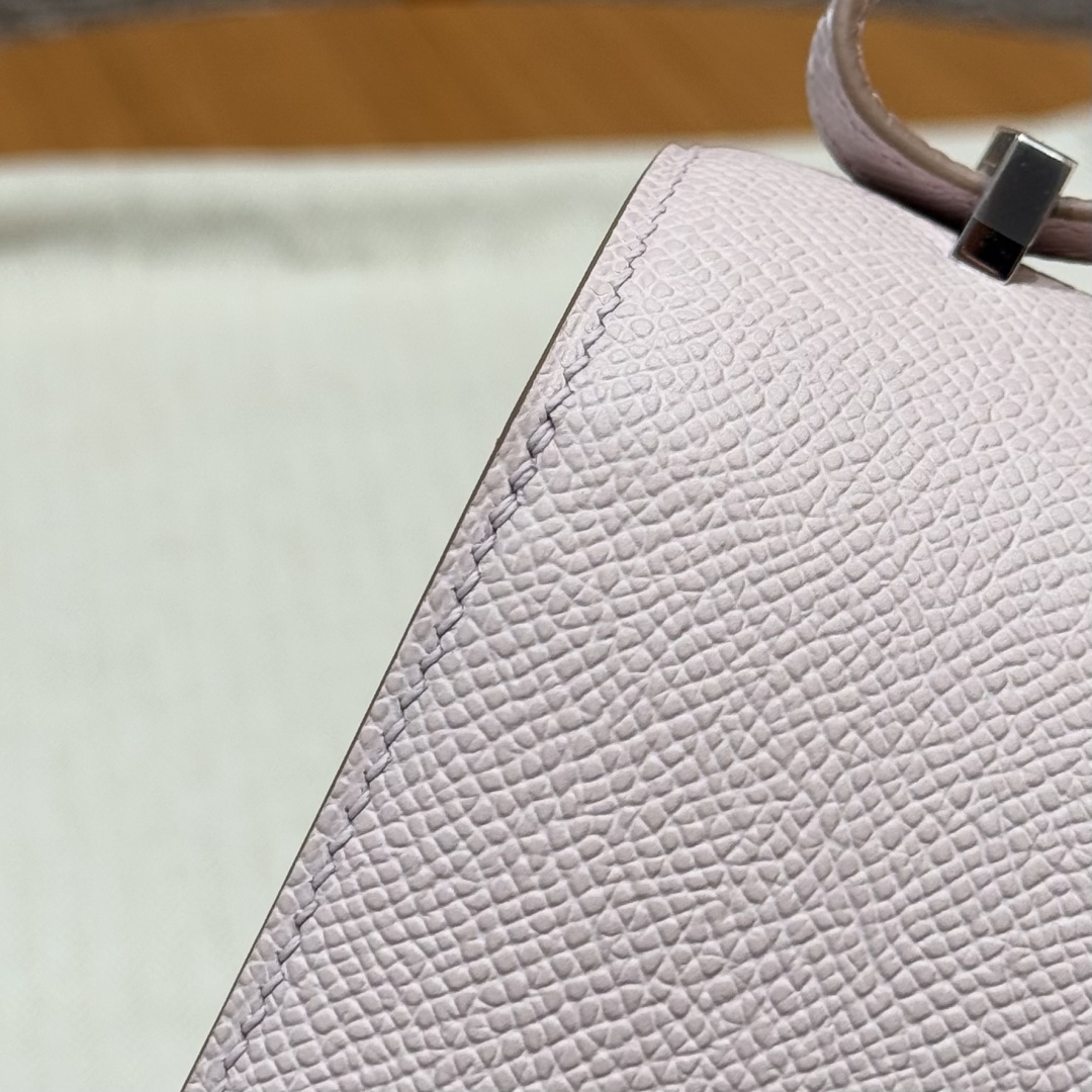 Hermès Constance 19 Mauve pale  Chèvre Mirror