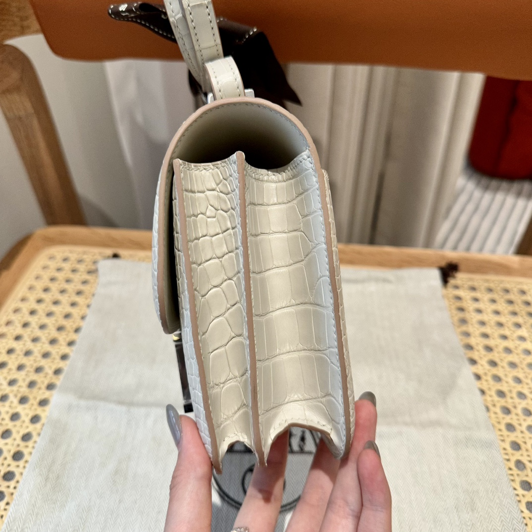 Hermès Constance 19  Beton  Alligator shiny crocodile🐊