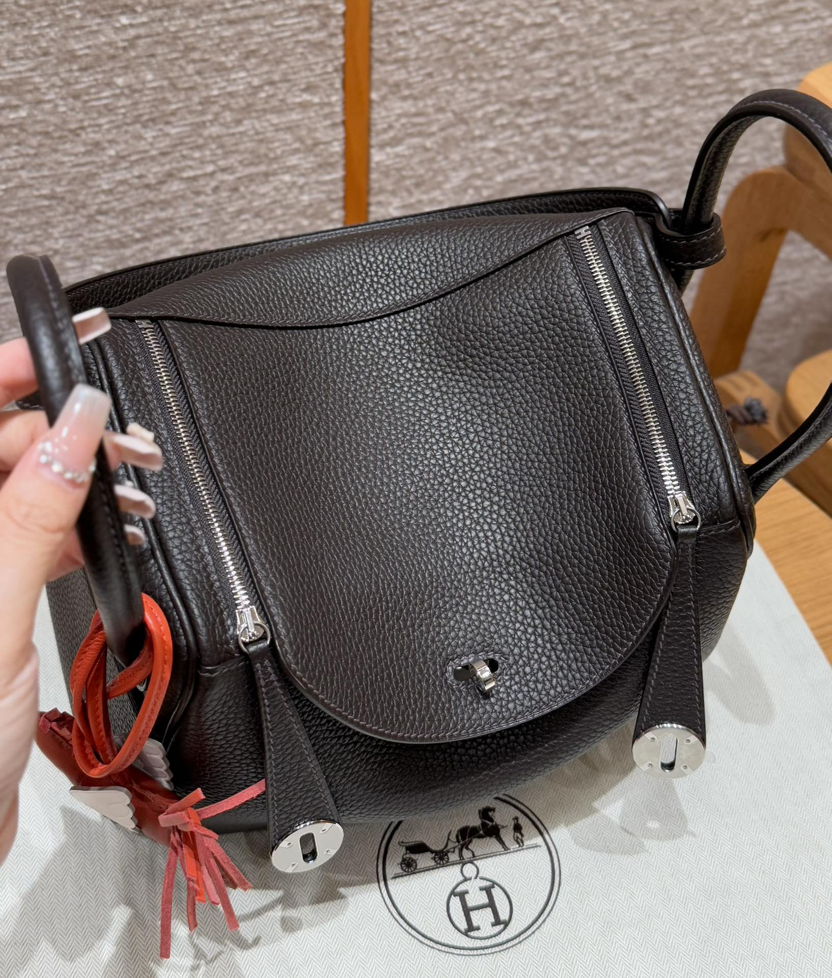 Hermès  Lindy 26 Macassar  Clemence