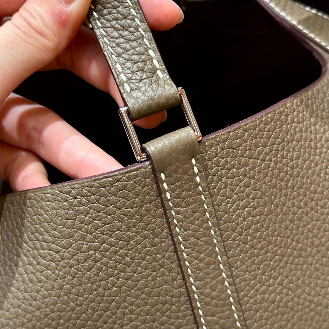 Hermès  Picotin lock 18 Etoupe Clemence