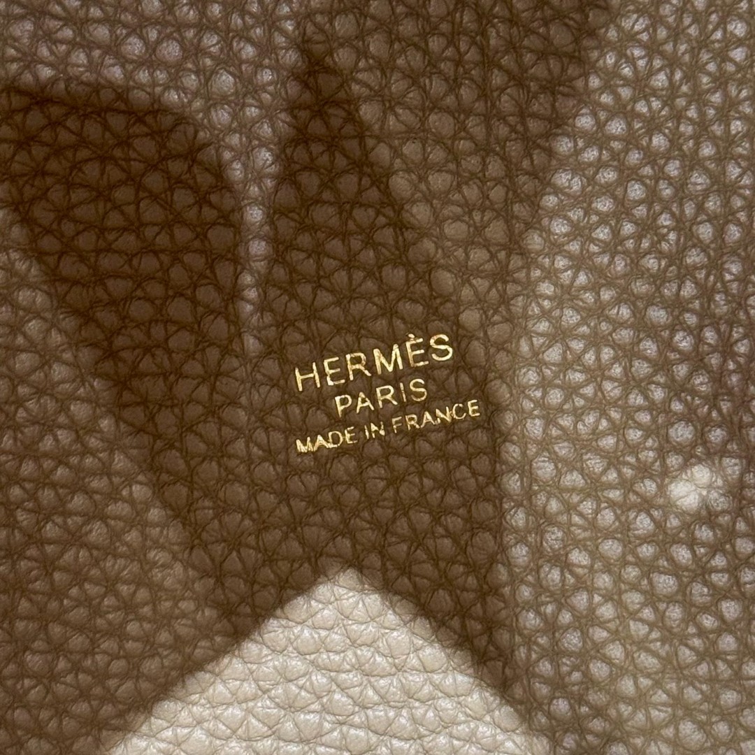 Hermès  Picotin lock 22 Beige Marfa Clemence