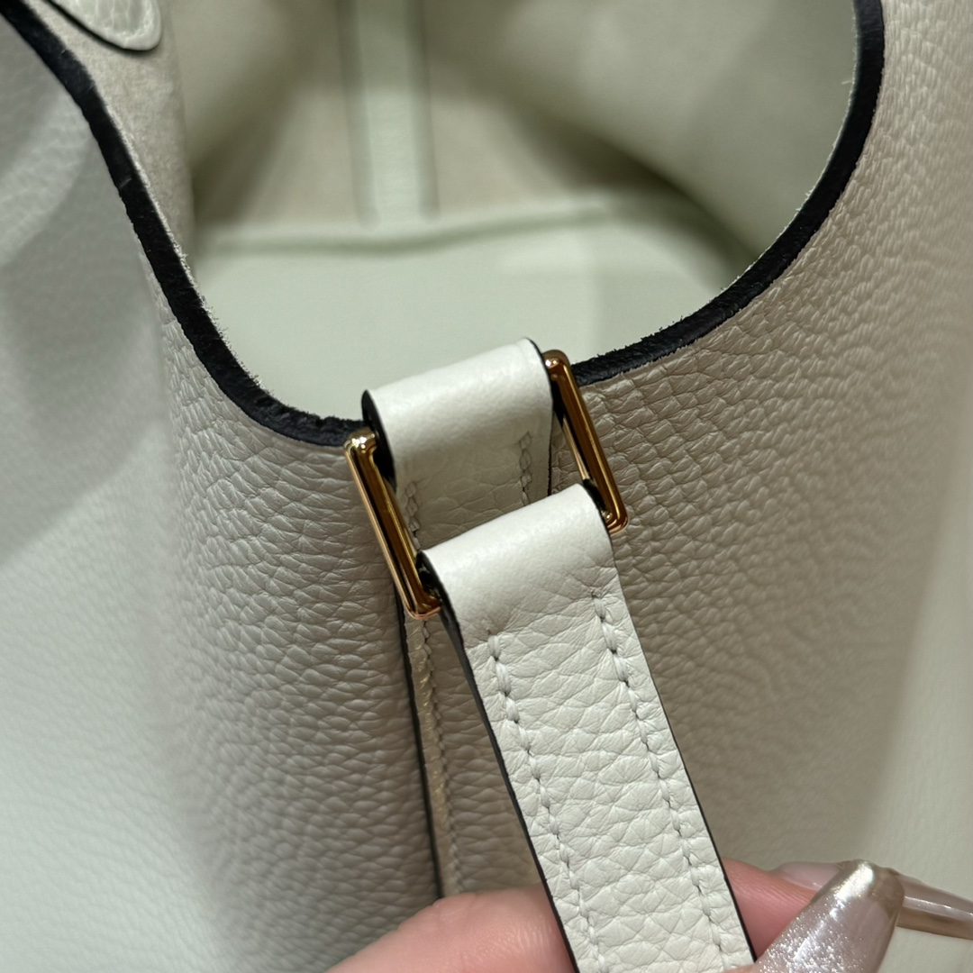 Hermès  Picotin lock 22 Vert Fizz Clemence