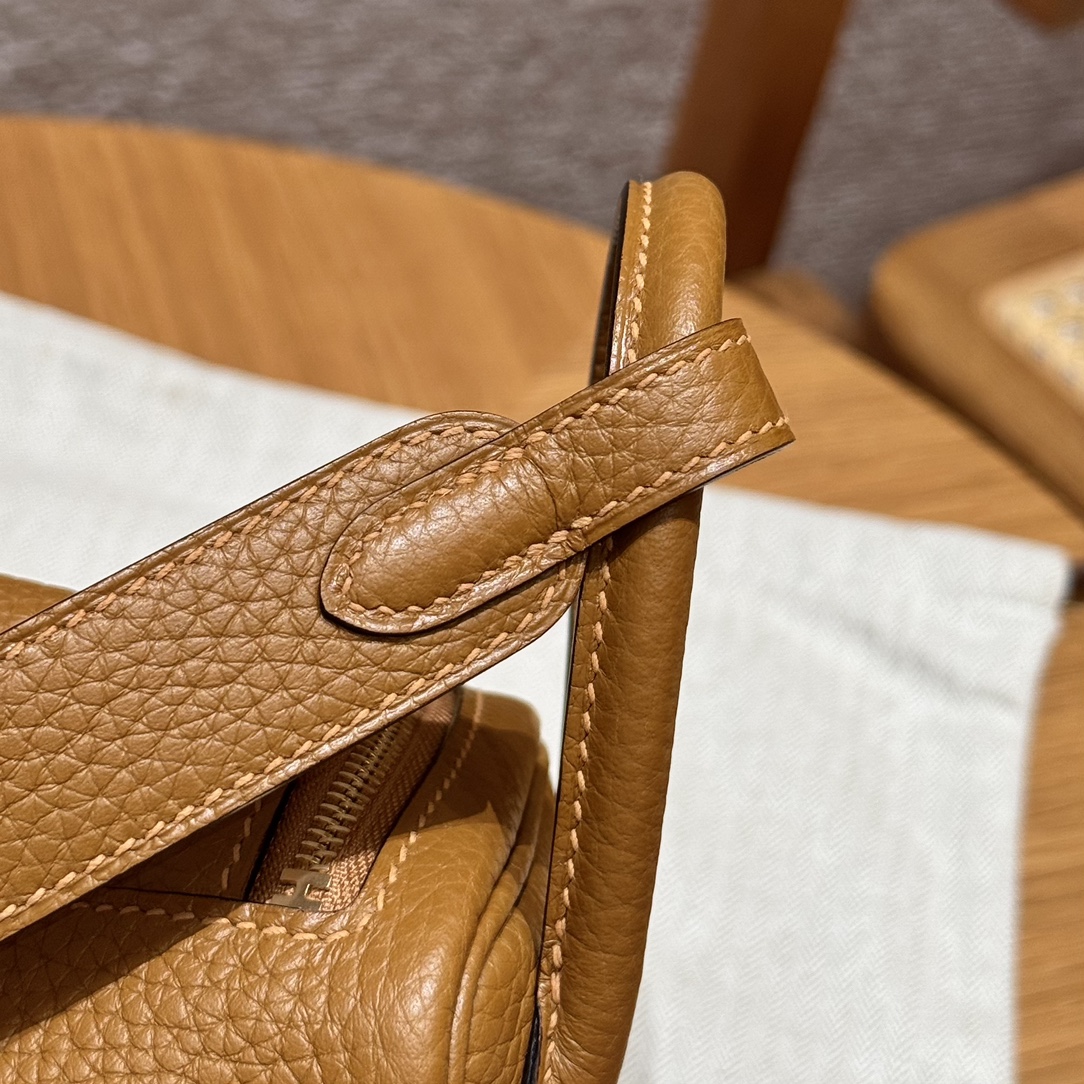 Hermès  Lindy 19 Sesame Clemence
