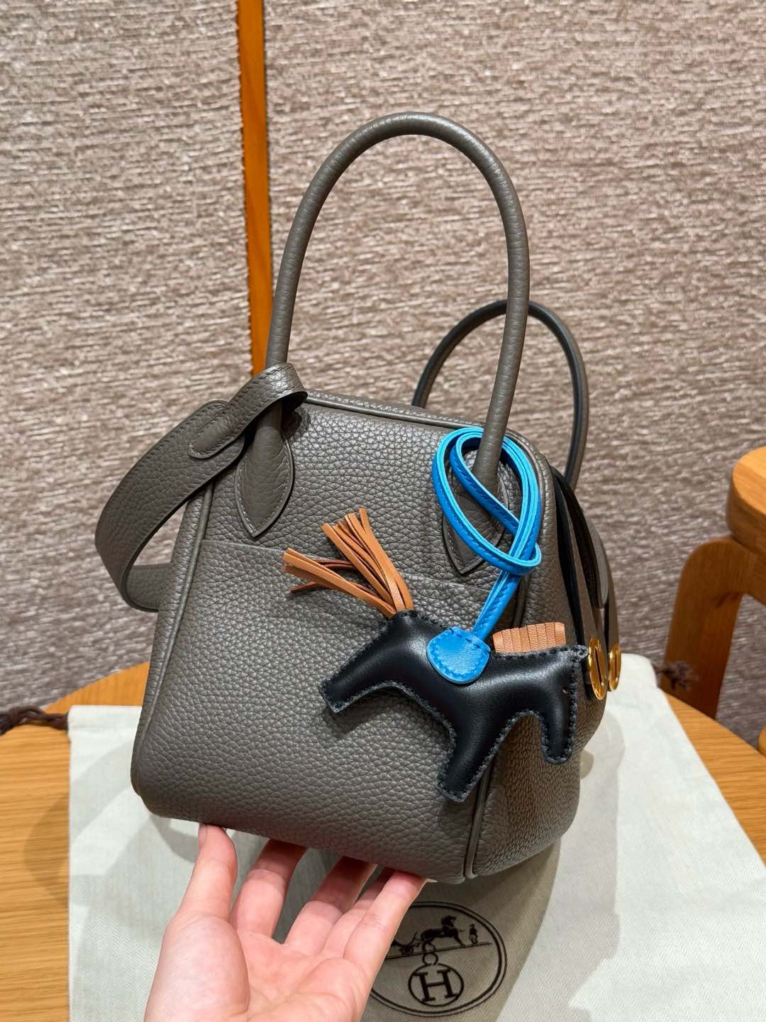 Hermès  Lindy 26  Girs etain Clemence