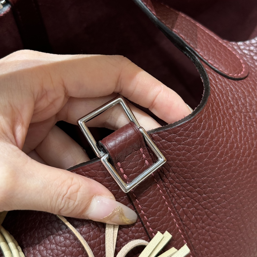 Hermès  Picotin lock 18 Rouge H Clemence