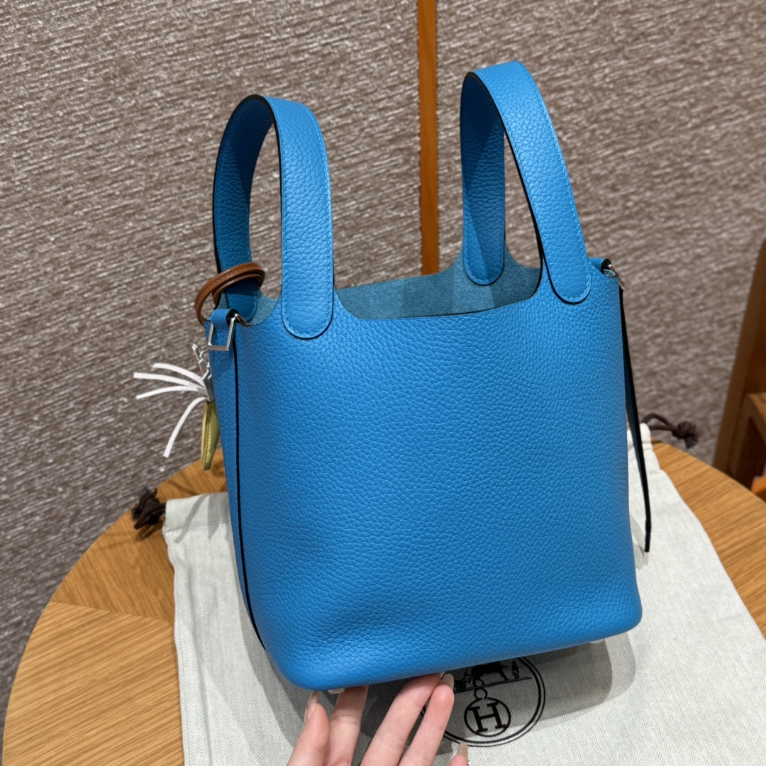 Hermès  Picotin lock 18  Blue Frida Clemence