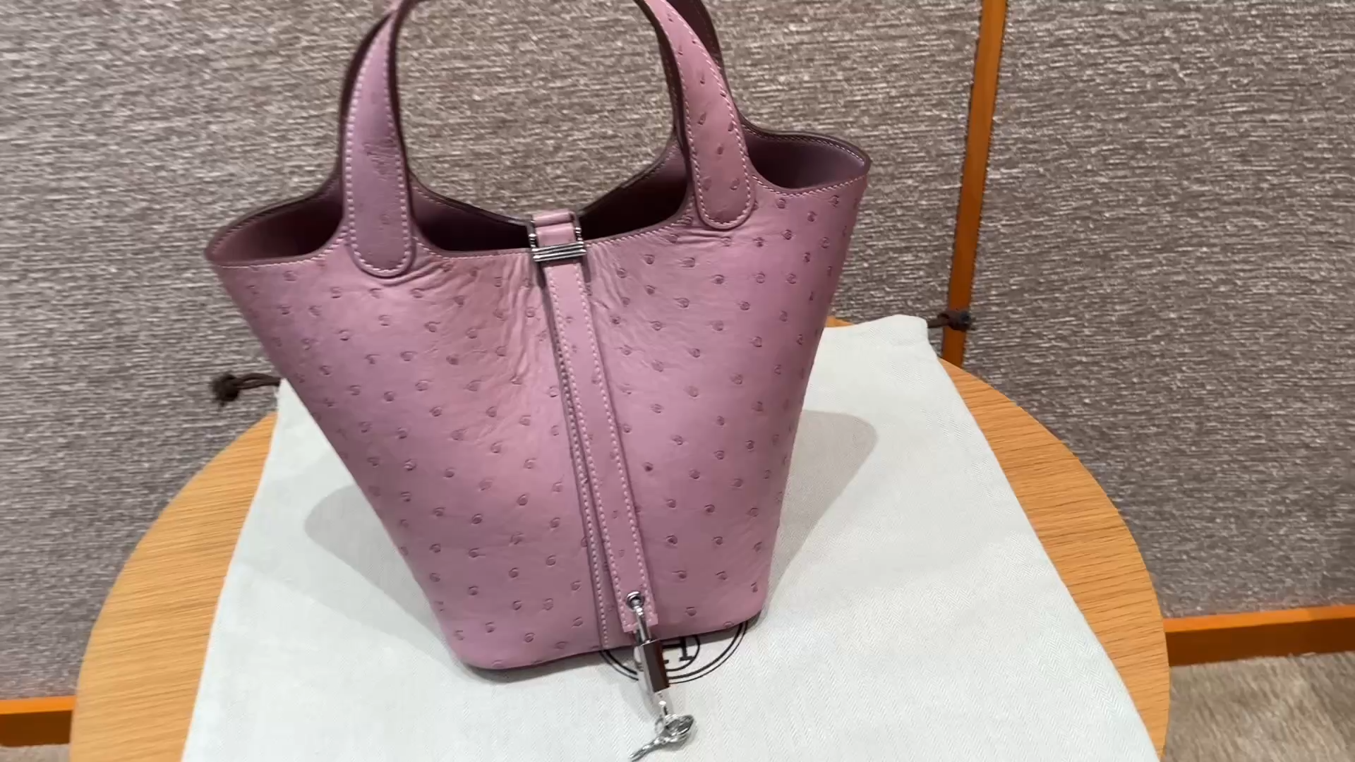 Hermès  Picotin lock 18 Cyclaen KK ostrich imported