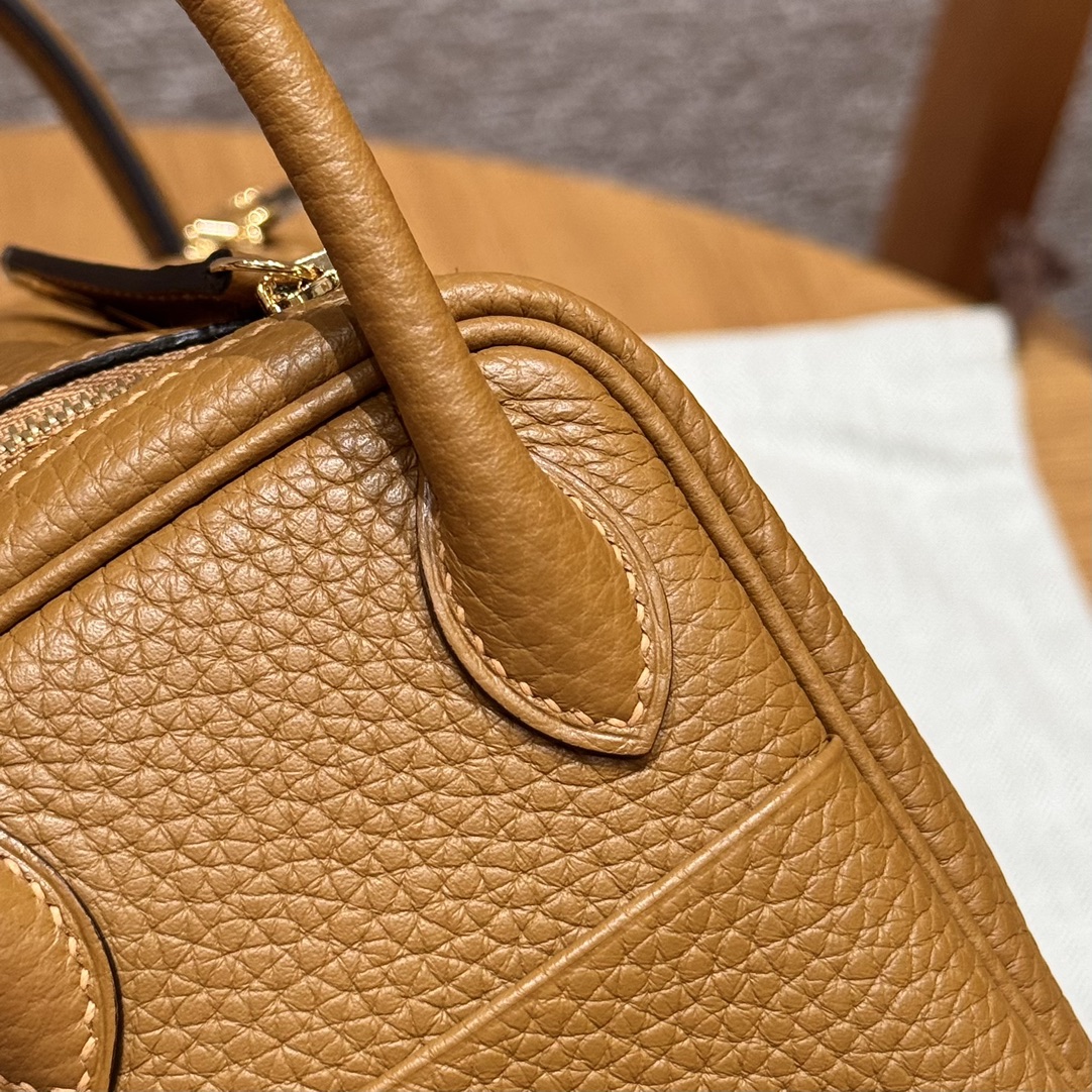 Hermès  Lindy 19 Sesame Clemence