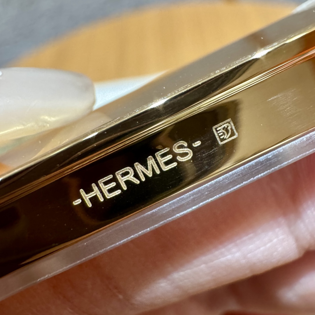 Hermès Constance 19 Dorè Chèvre