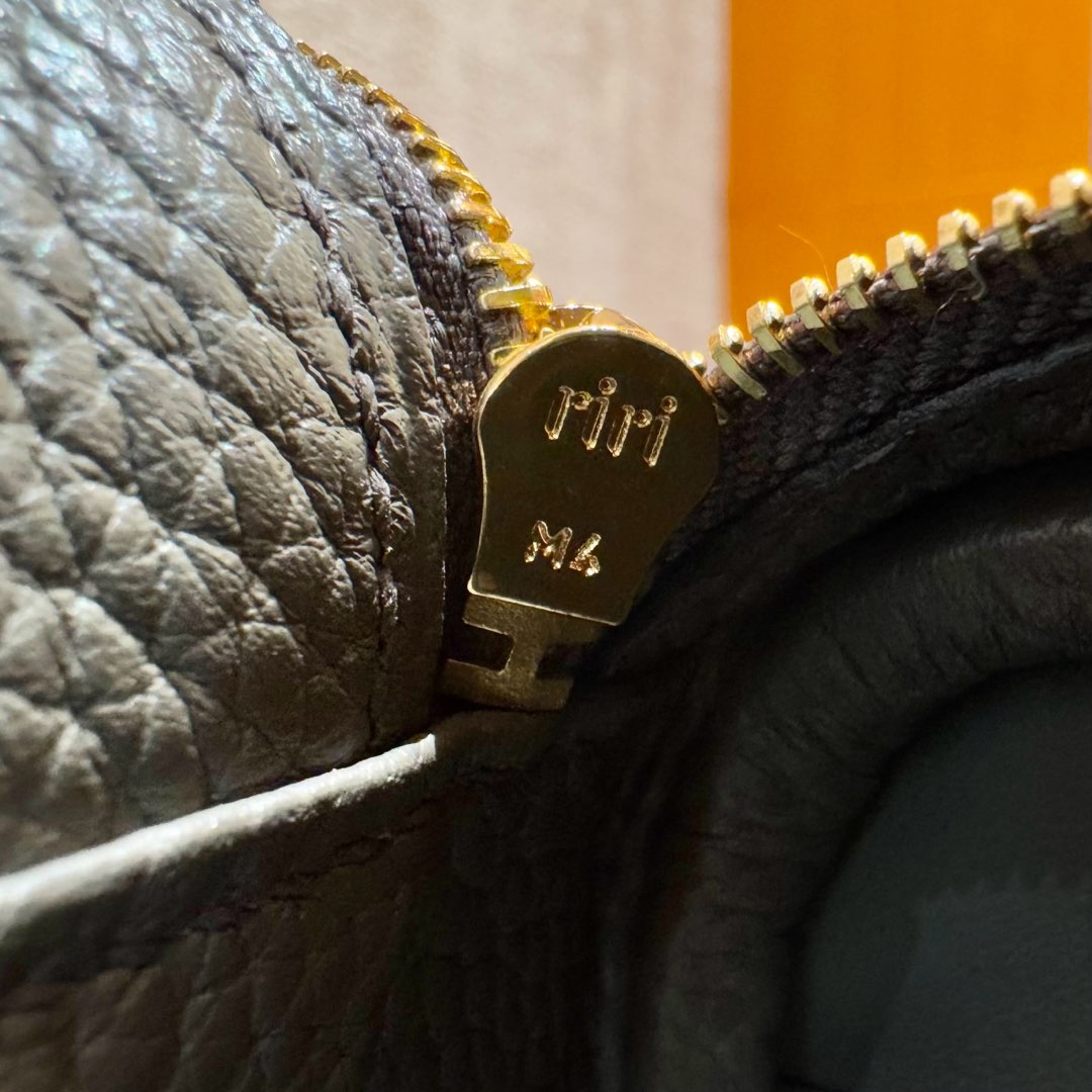 Hermès  Lindy 26  Girs etain Clemence