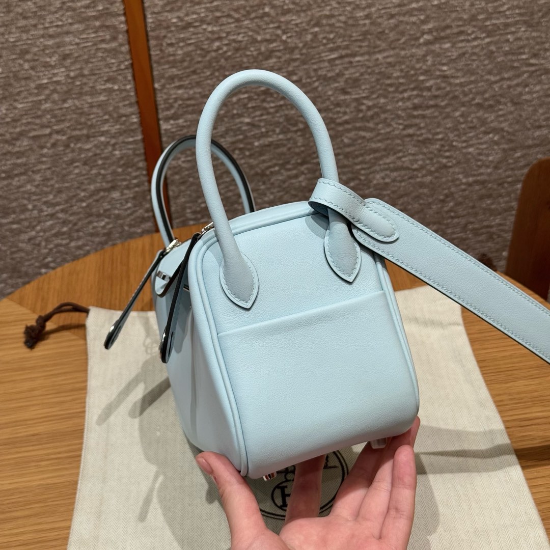 Hermès  Lindy 19 Blue Brume Swift