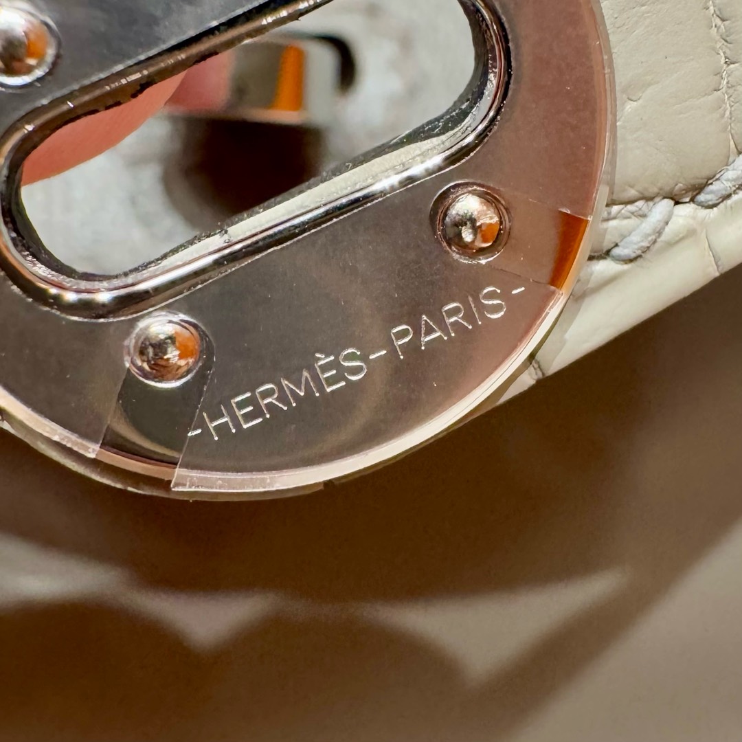 Hermès  Lindy 19 Girs Meyer and Girs Perle Swift and Matte Alligator crocodile