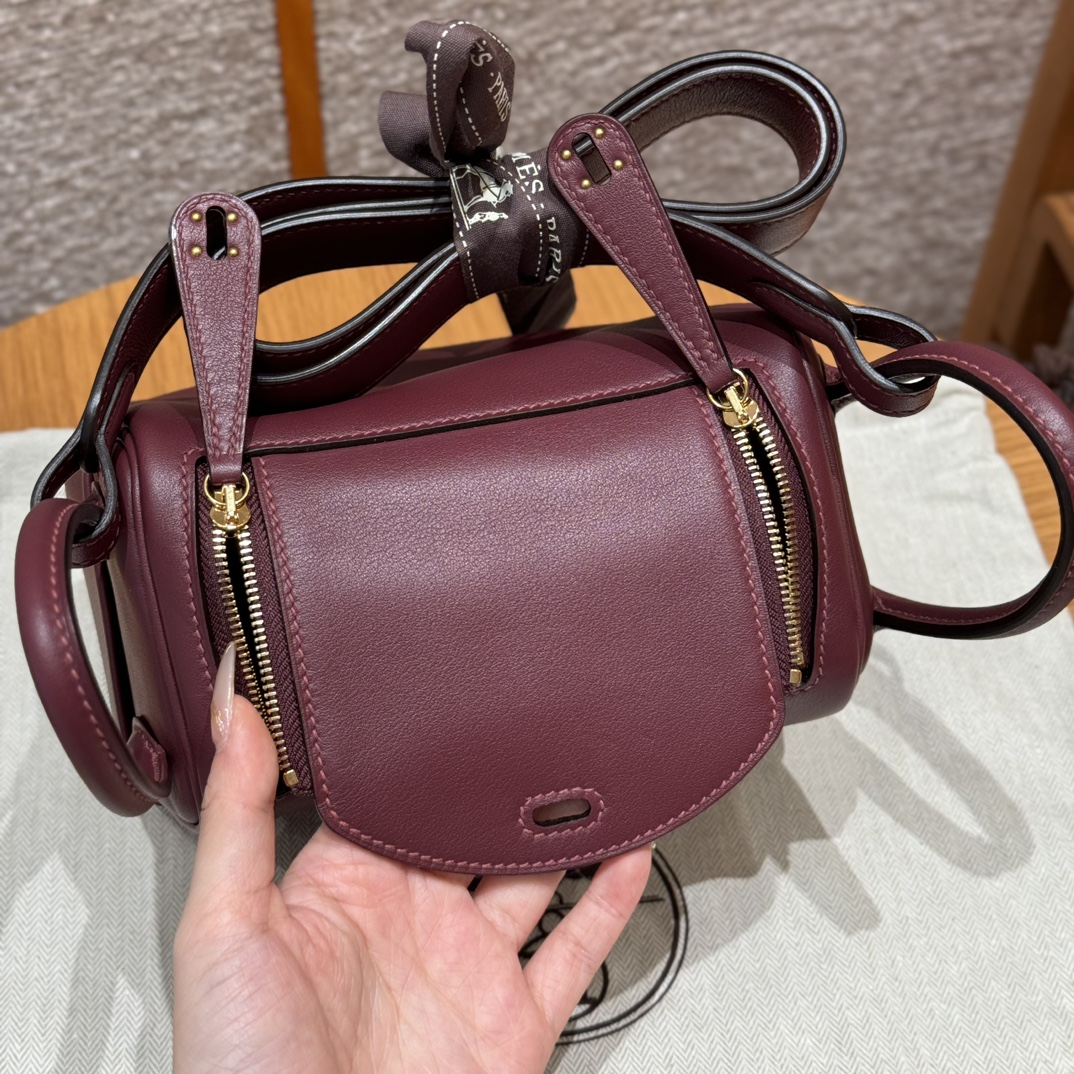 Hermès  Lindy 19 Bordeaux Swift