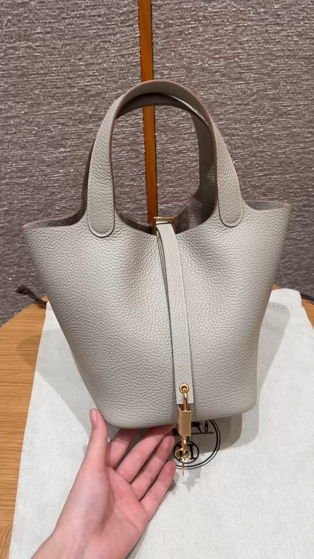 Hermès  Picotin lock 18 Beton Clemence