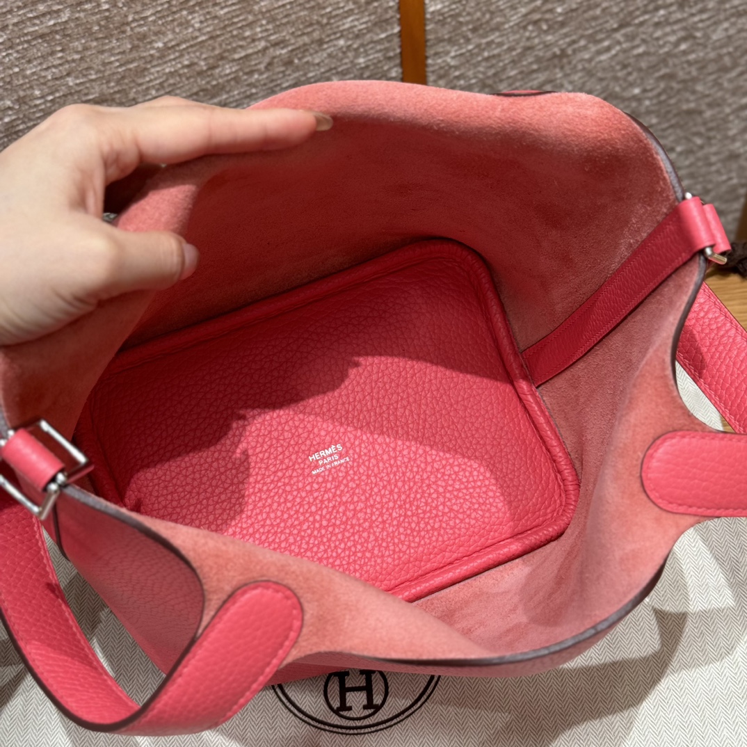 Hermès  Picotin lock 18 Rose lipstick Clemence