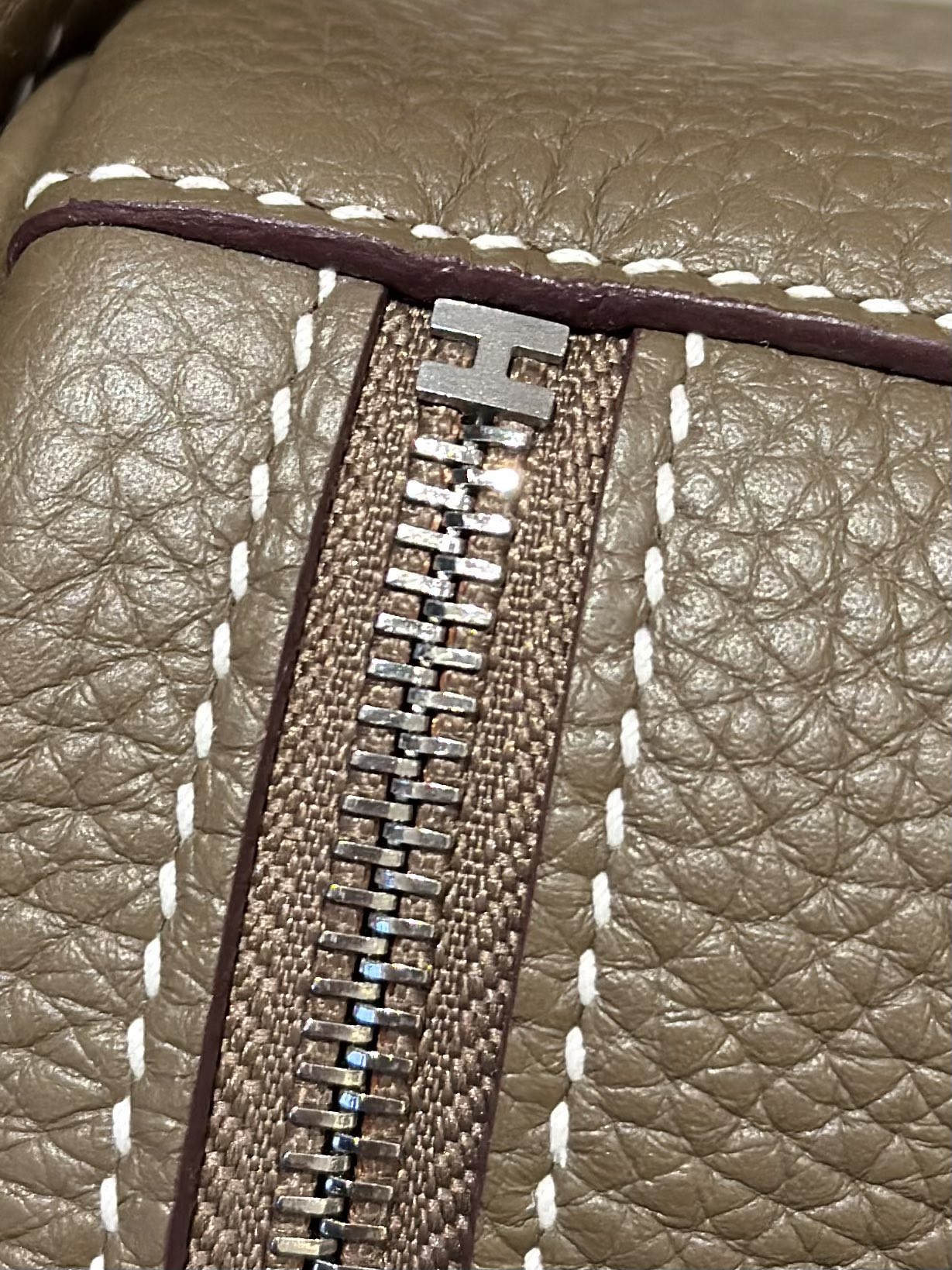 Hermès  Lindy 26 Etoupe Clemence