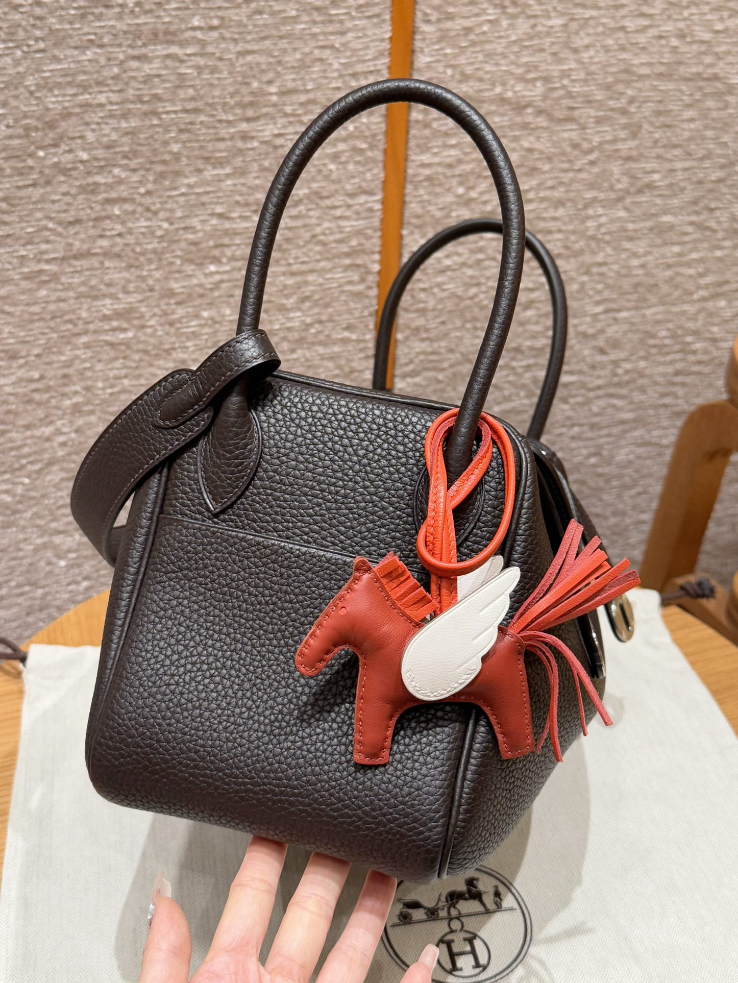 Hermès  Lindy 26 Macassar  Clemence