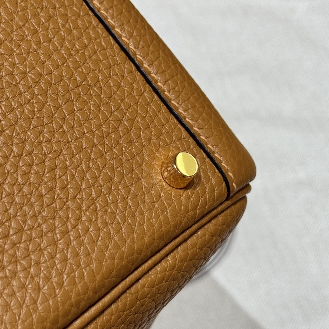 Hermès  Lindy 19 Sesame Clemence