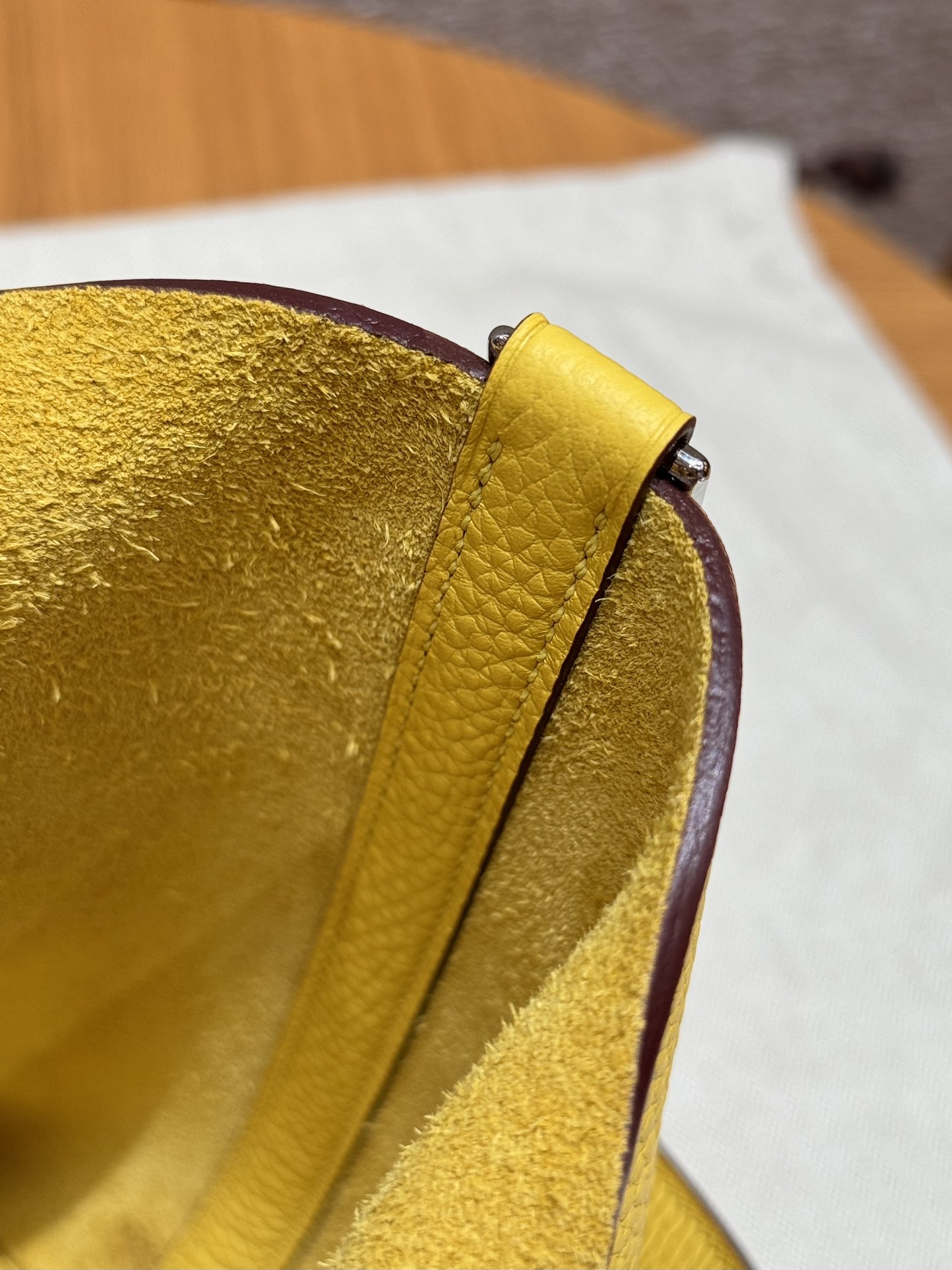 Hermès  Picotin lock 22  Jaune de naples  Clemence