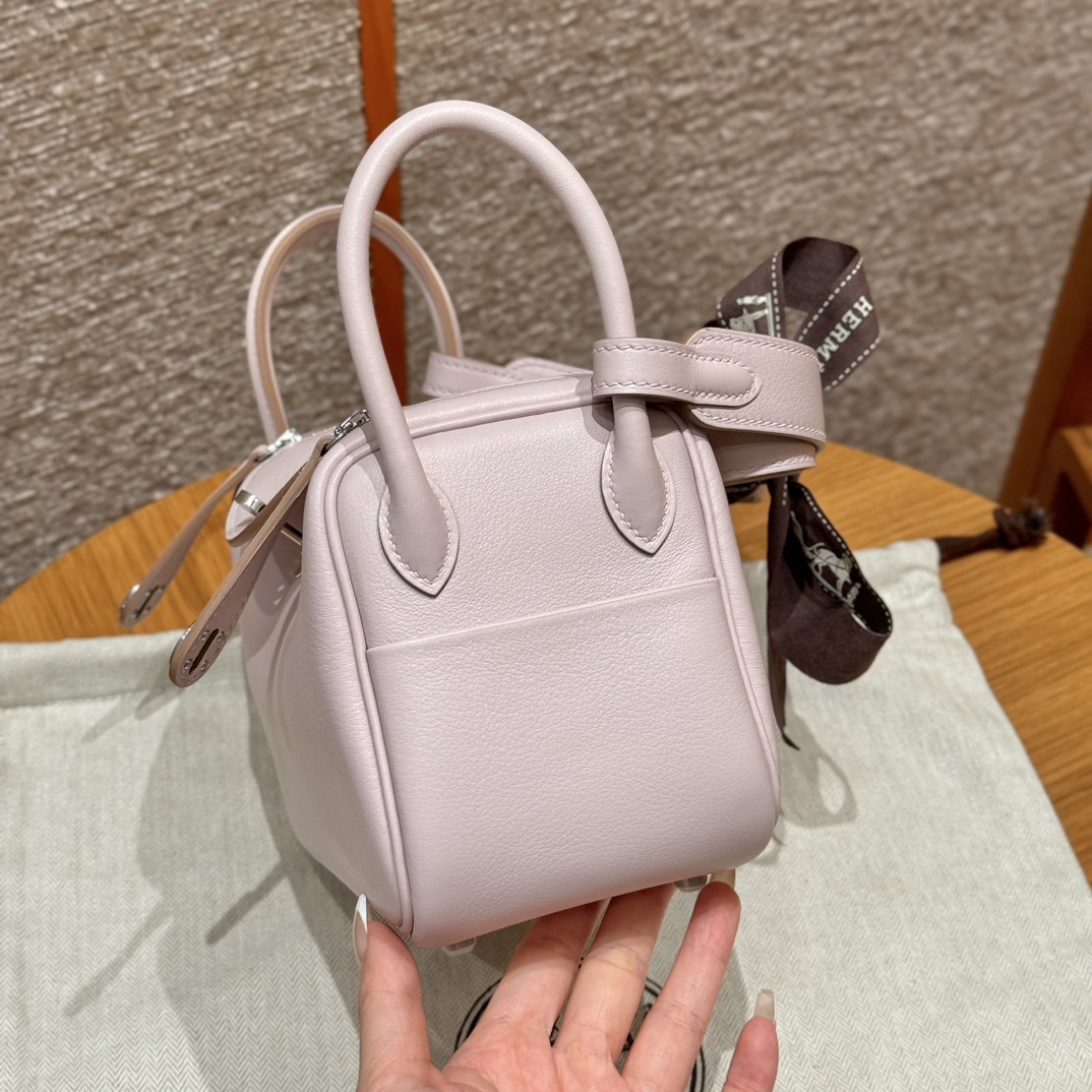 Hermès  Lindy 19  Mauve pale Swift