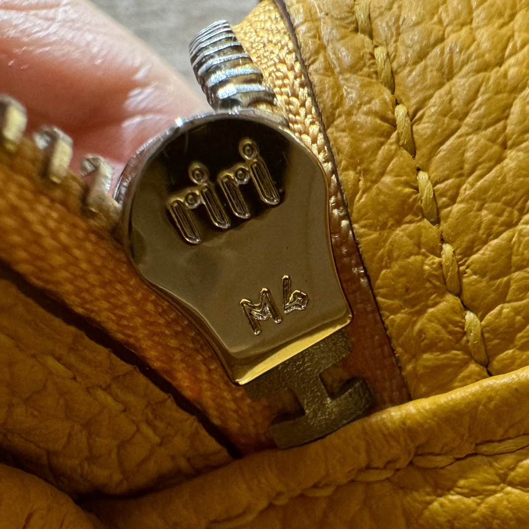 Hermès  Lindy 26 Jaune ambre Clemence
