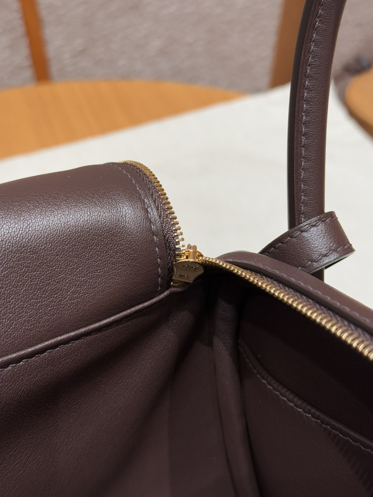 Hermès  Lindy 26 Rouge Sellier Swift