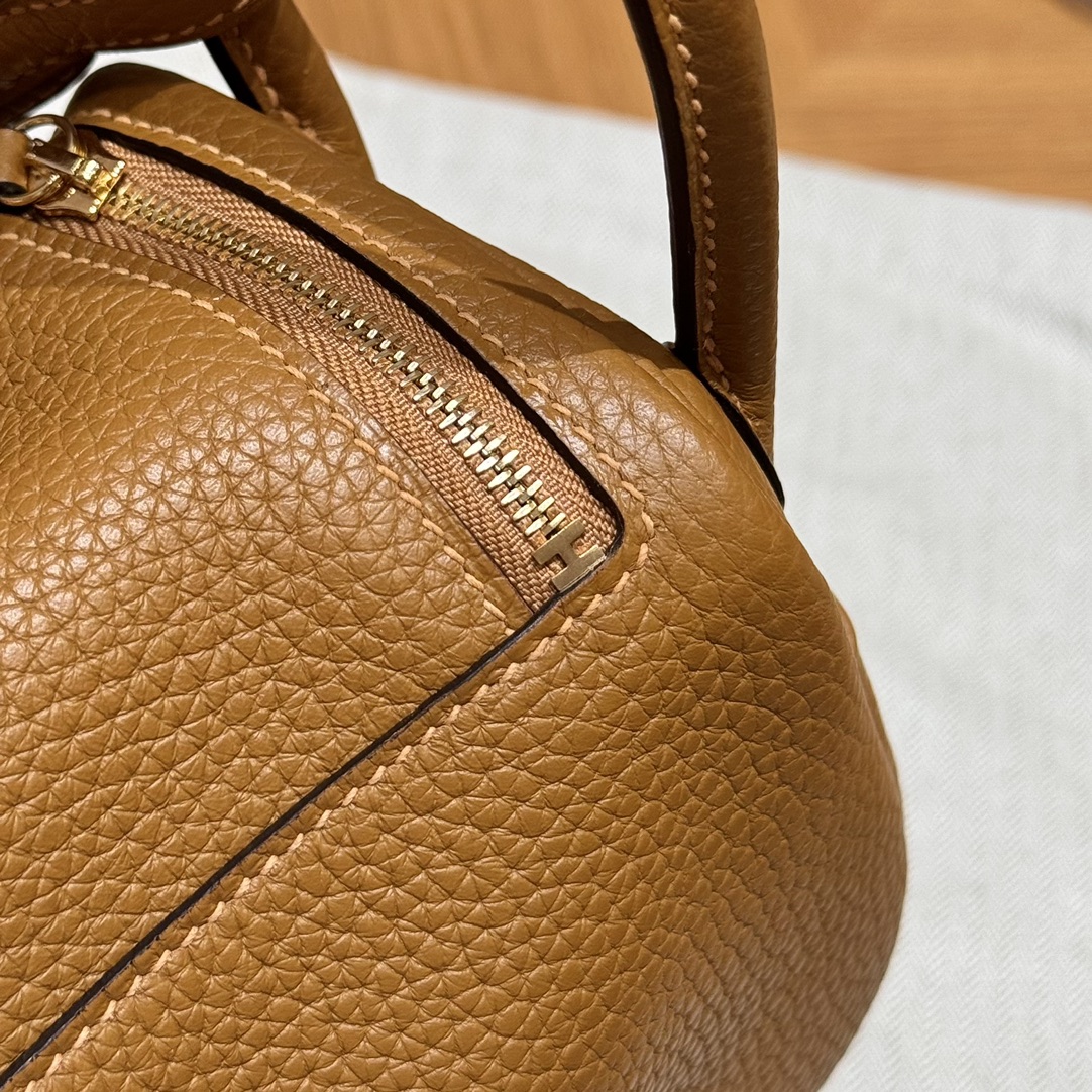 Hermès  Lindy 19 Sesame Clemence