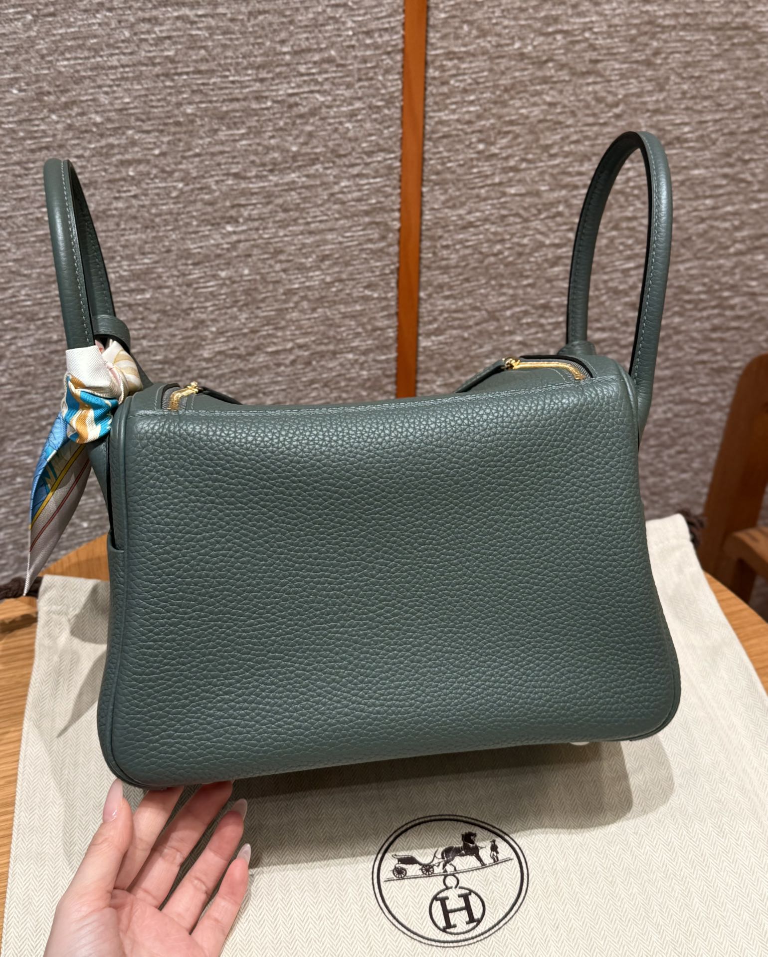 Hermès  Lindy 26 Vert Amanda  Clemence