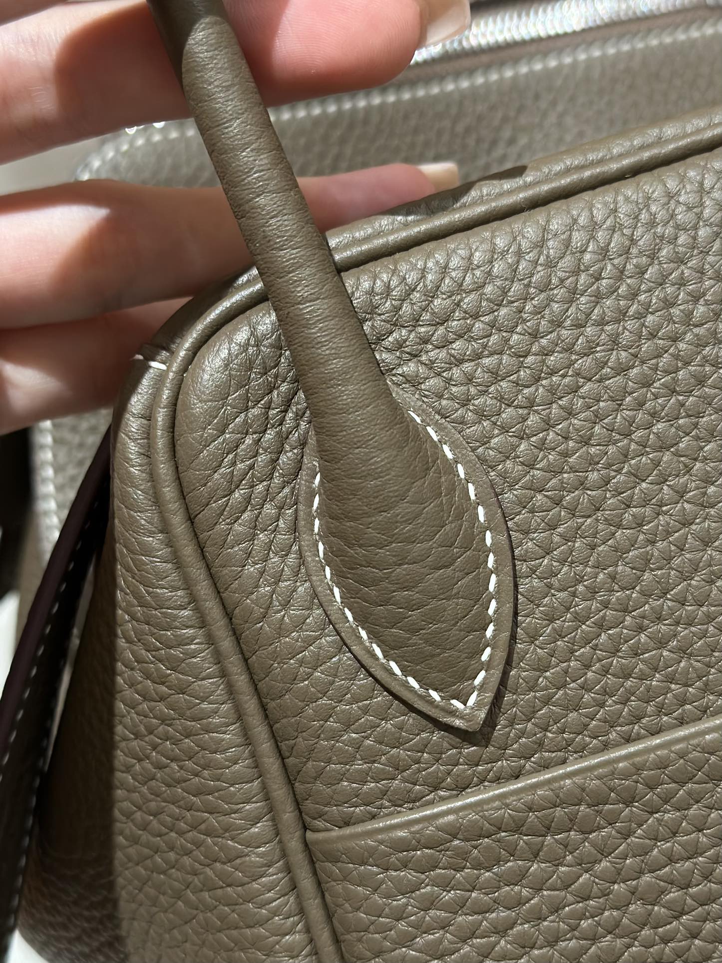 Hermès  Lindy 26 Etoupe Clemence
