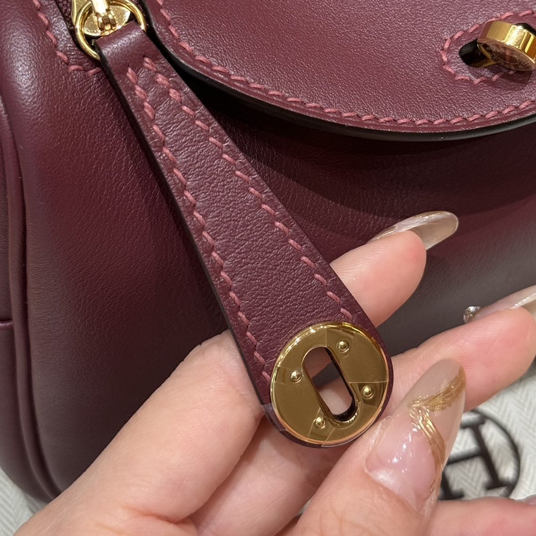 Hermès  Lindy 19 Bordeaux Swift